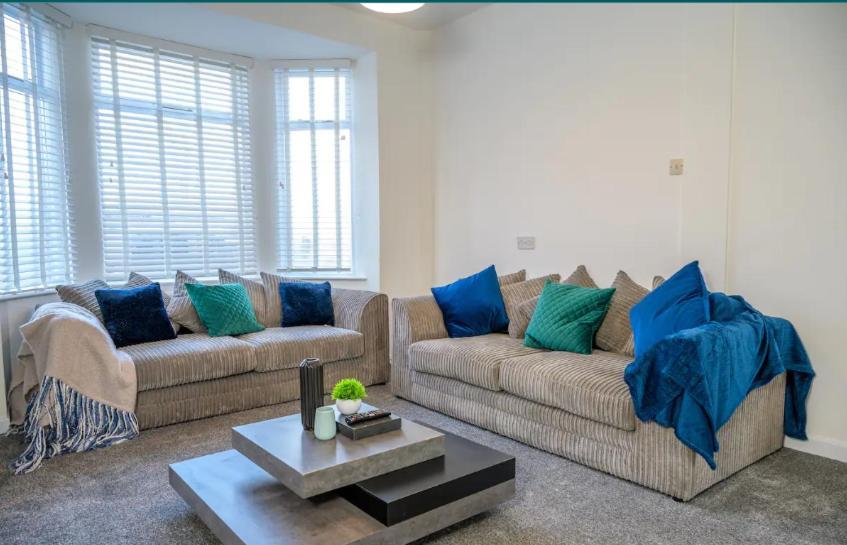 Large 7 Bedroom Town House In Chester City Centre 外观 照片