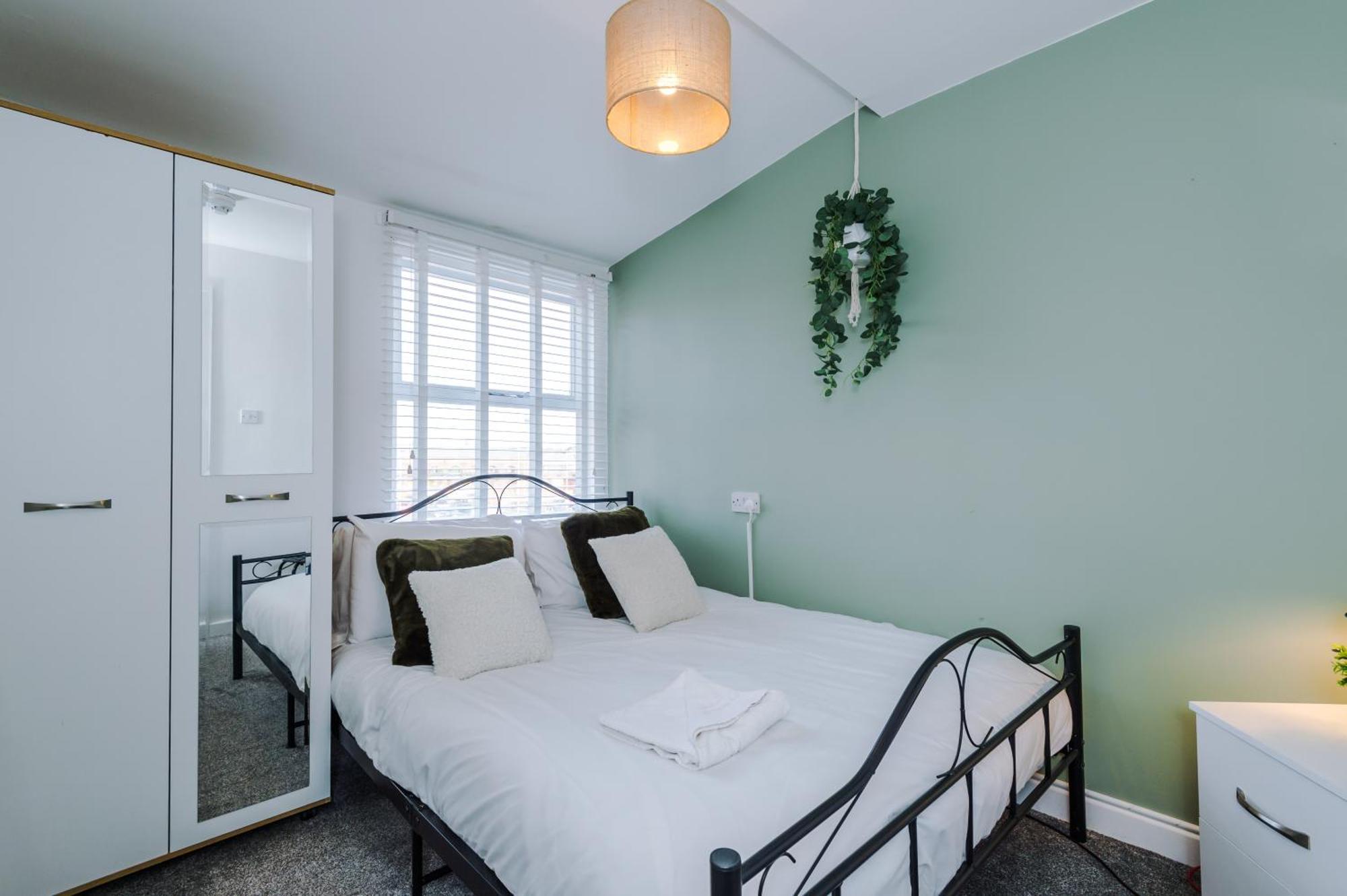 Large 7 Bedroom Town House In Chester City Centre 外观 照片